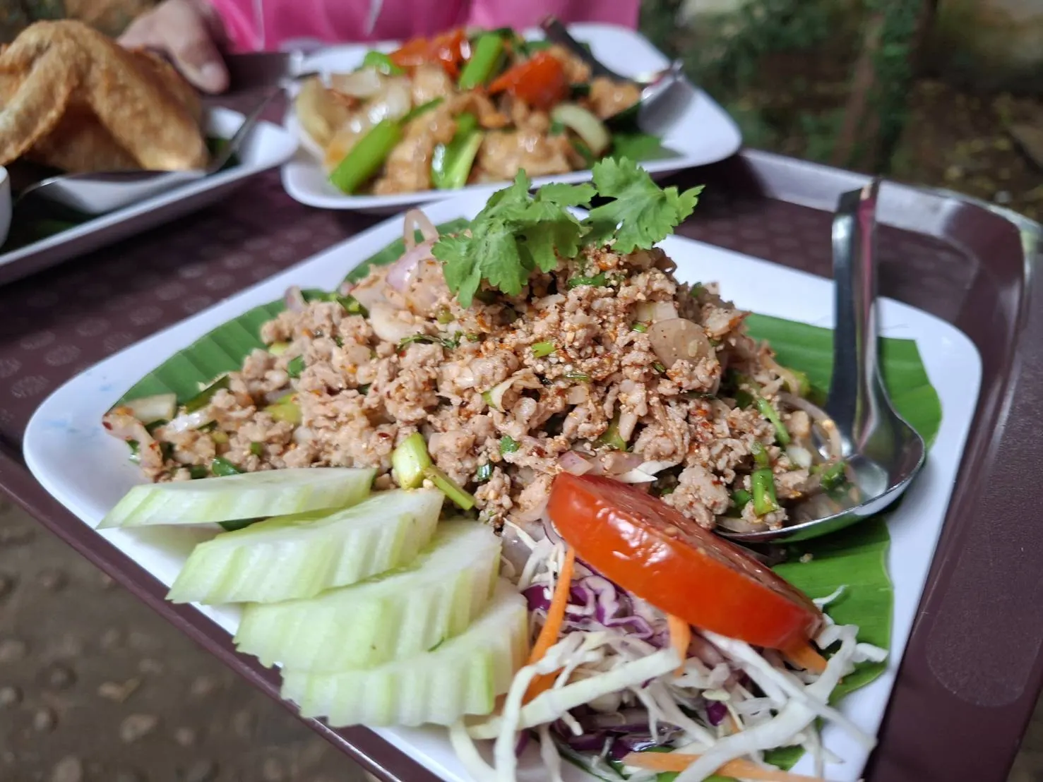 Ton Tarn Resort & Spa ที่พักขนอม รีสอร์ทบรรยากาศธรรมชาติ พร้อมสระว่ายน้ำและกิจกรรมครอบครัว