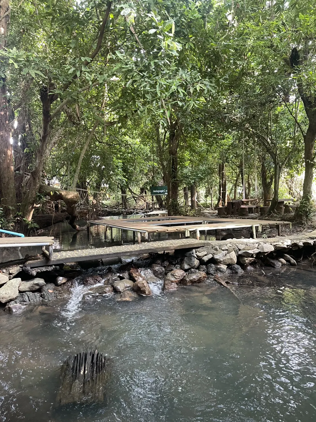 Ton Tarn Resort & Spa ที่พักขนอม รีสอร์ทบรรยากาศธรรมชาติ พร้อมสระว่ายน้ำและกิจกรรมครอบครัว