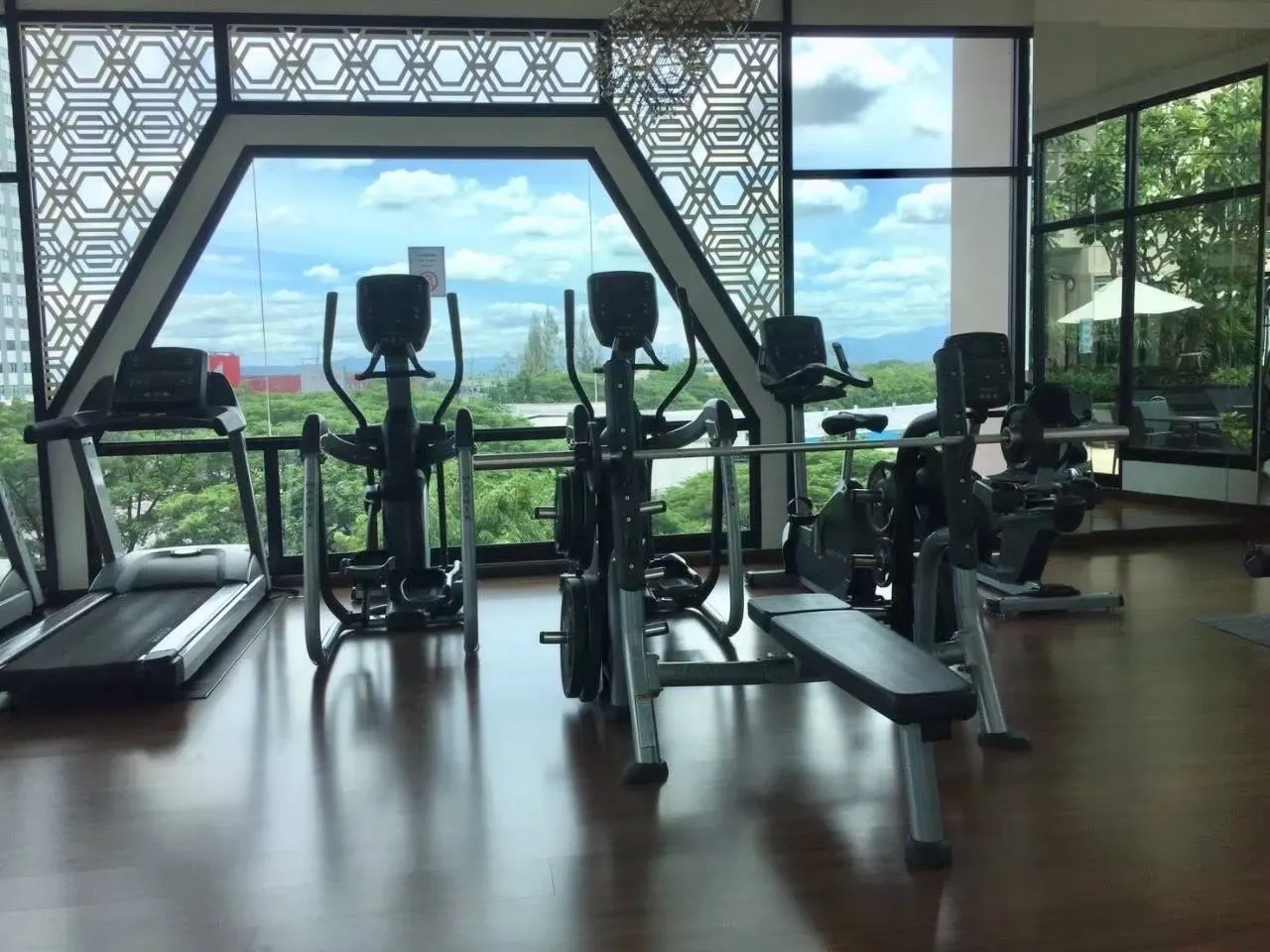 คอนโดศุภาลัยมอนเต้2 (ห้อง 33 ตรม) - เพียง 1.99 ล้าน ชั้น 26 วิวภูเขาสวยงาม