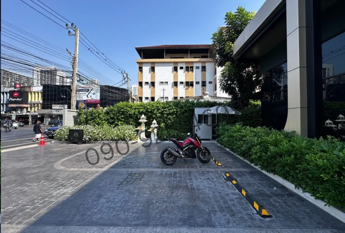 ให้เช่า อาคารทำเลทอง สะพานควาย