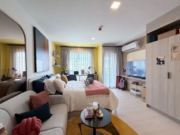 ขายคอนโด ใหม่ ดีคอนโด วิวิด รังสิต ตรงข้าม ม.กรุงเทพ ข้ามสะพานลอยก็ถึงมหาลัย พร้อมอยู่ โทร 0616161426
