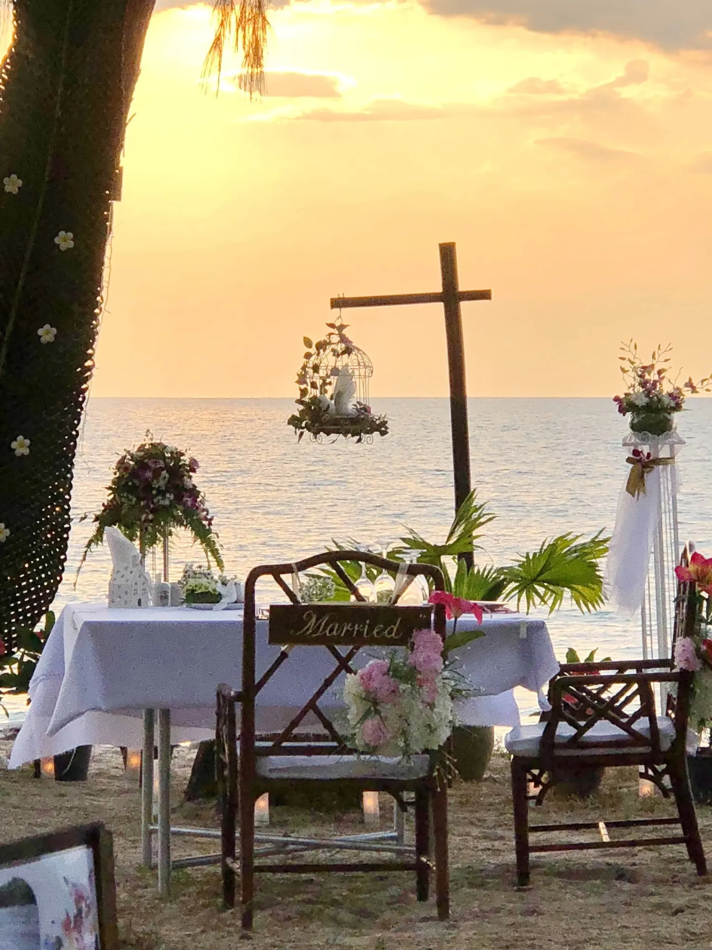 ThaiLife Beach Restaurant & Bar ร้านอาหารและบาร์ริมทะเล บางม่วง ตะกั่วป่า พังงา