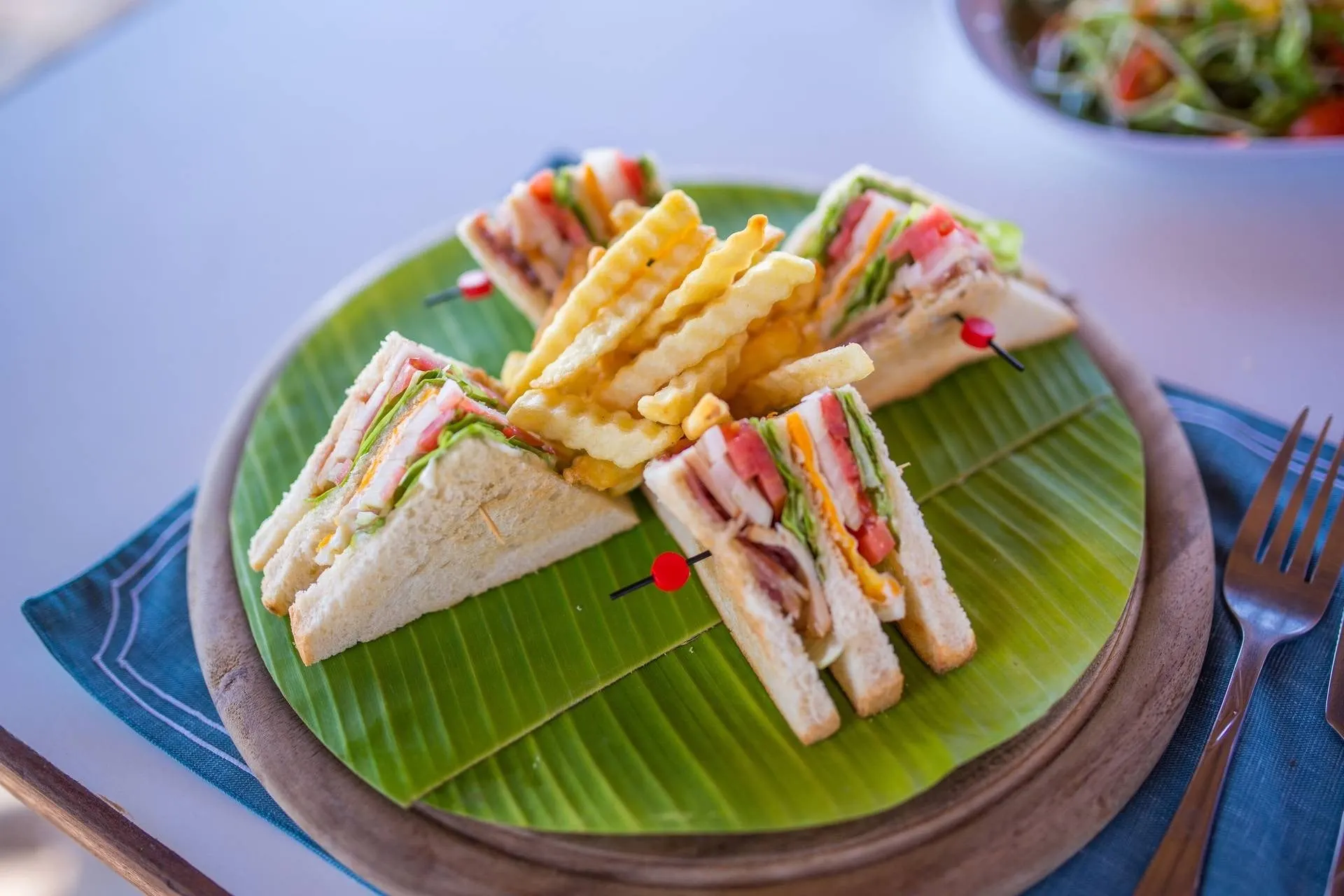 ThaiLife Beach Restaurant & Bar ร้านอาหารและบาร์ริมทะเล บางม่วง ตะกั่วป่า พังงา